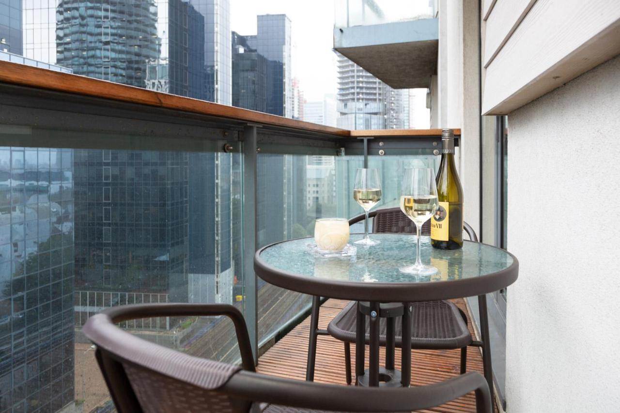 Royal Crossharbour Apartment Londen Buitenkant foto