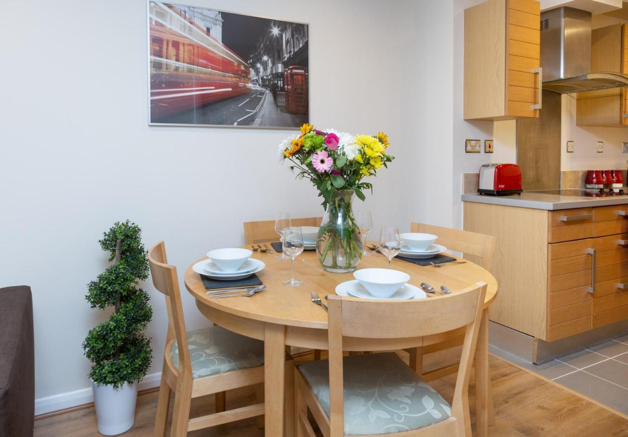 Royal Crossharbour Apartment Londen Buitenkant foto