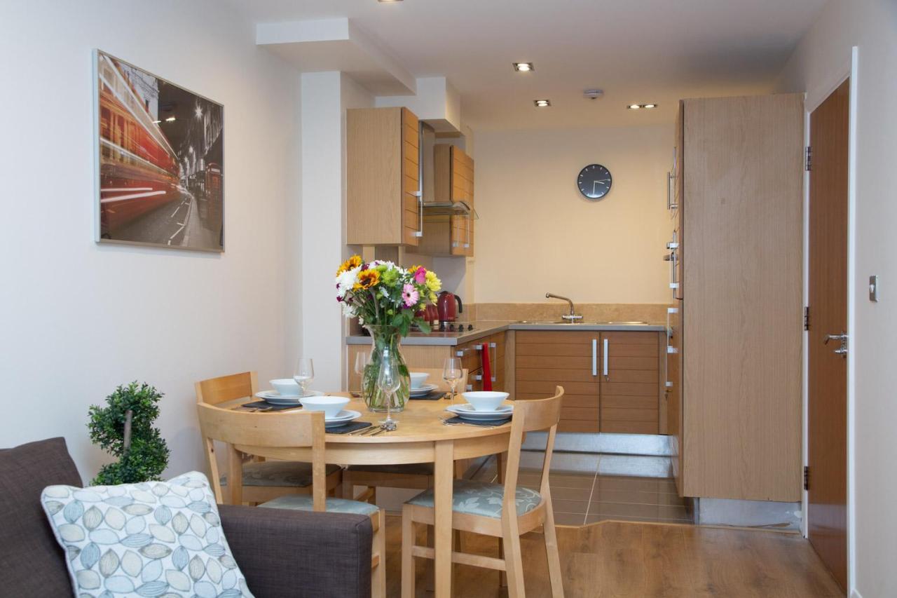 Royal Crossharbour Apartment Londen Buitenkant foto